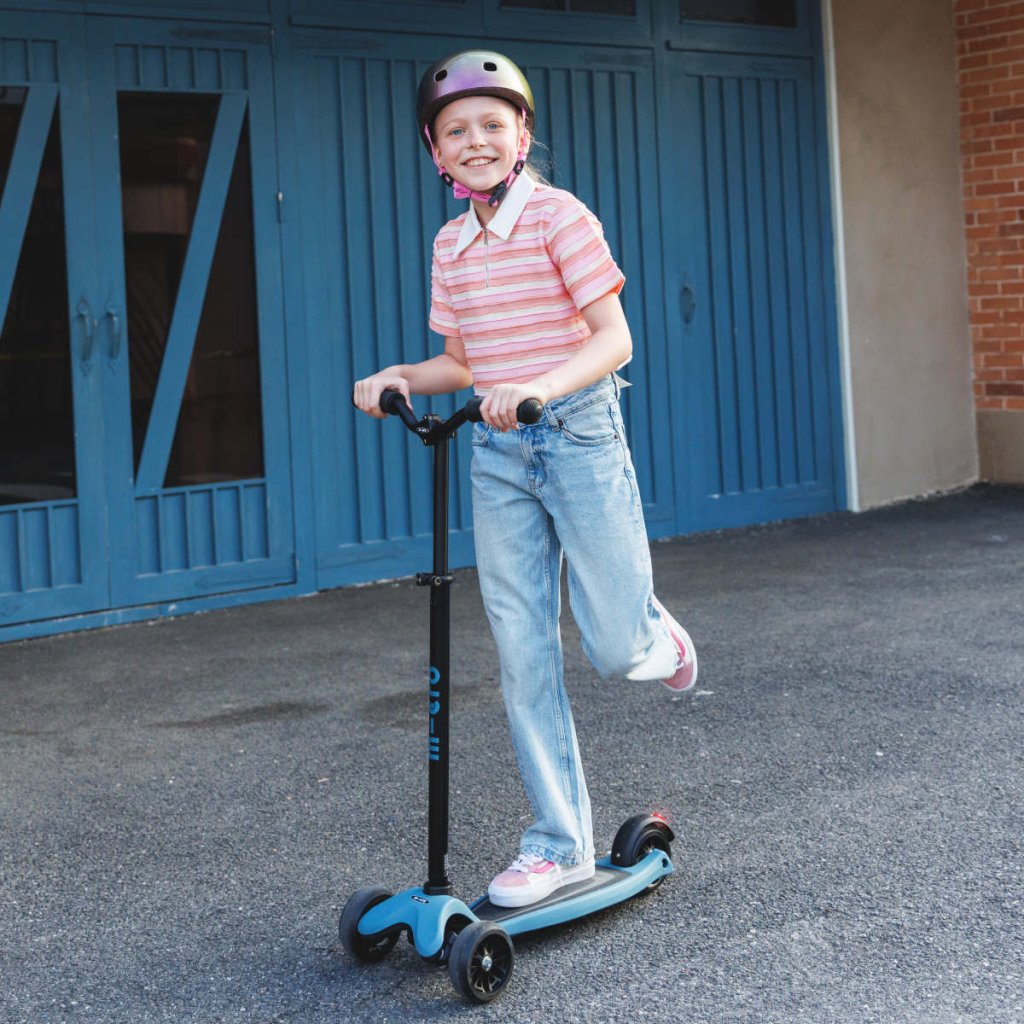 Micro - Reloaded - Kickboard - použití venku s dětmi 3